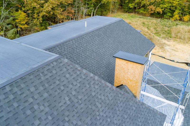 What To Expect During An Asphalt Roof Installation Project